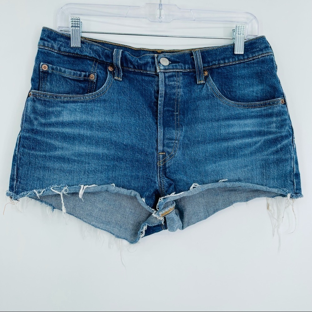 Levi's 501 original‎ fit frayed cut off shorts high rise women's size 30